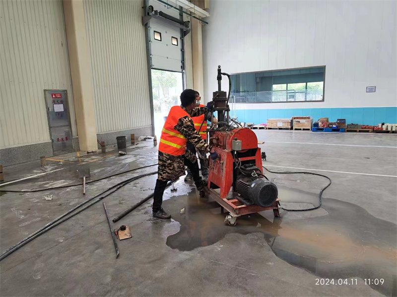 柳南厂房地面下沉塌陷注浆加固施工